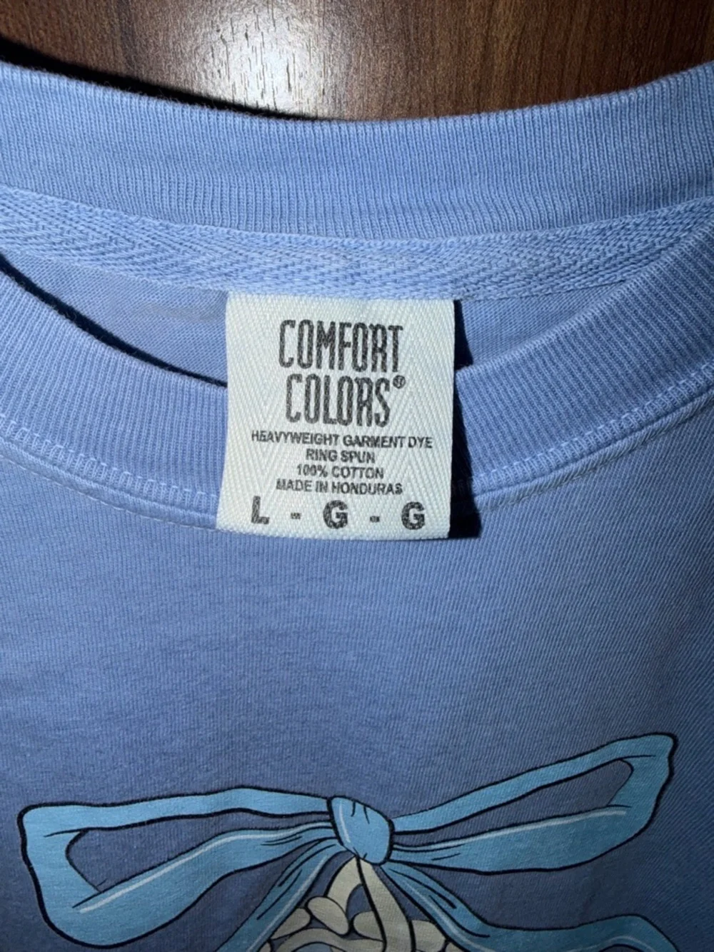 Comfort Colors | denim Castle Graphic Tee with Blue Bow, size L - Picture 2 of 3